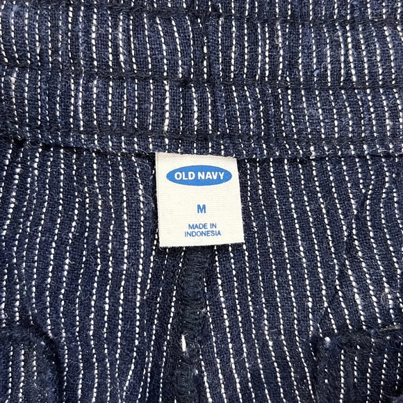 Old Navy Shorts - Picture 3 of 4